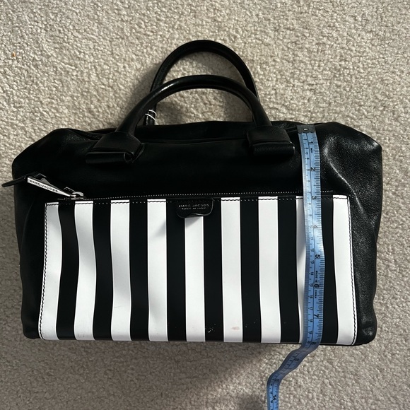 Black and White Marc Jacobs bag - Picture 7 of 8